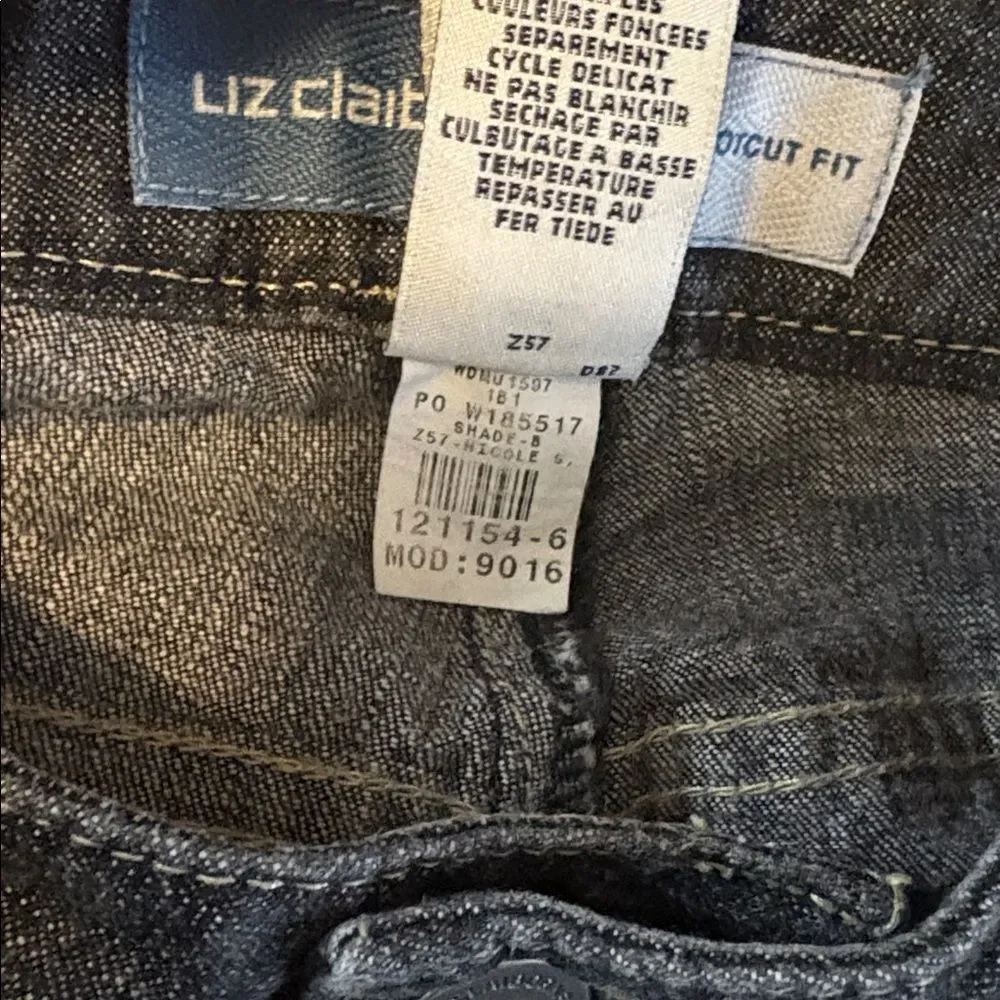 Liz Claiborne bootcut tall jeans size 6